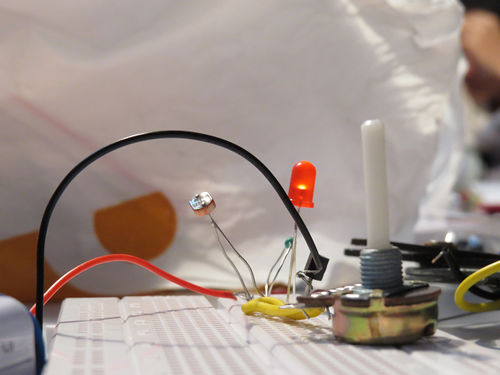 Transistor Dhruv LED 1.jpg